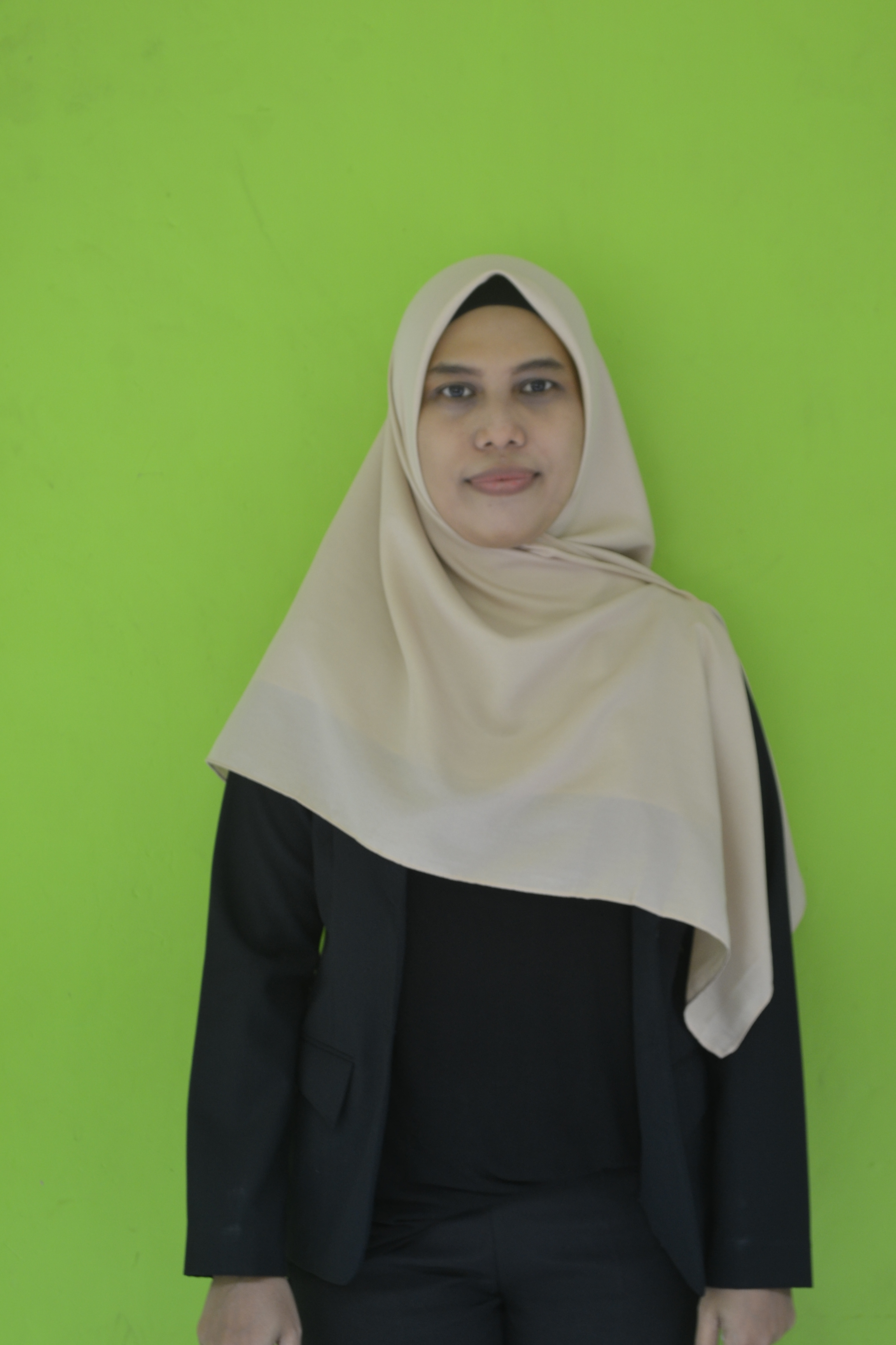 Romita Damayanti, S.Pd